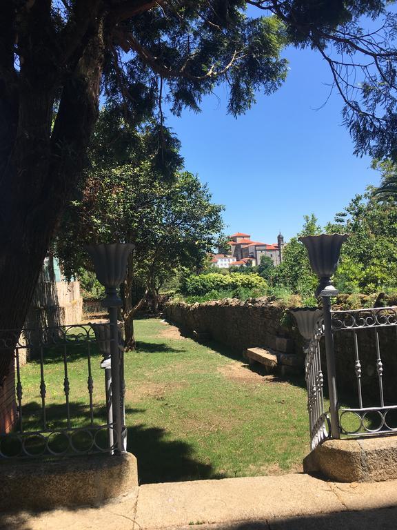 Pension O Xardin De Julia Santiago de Compostela Exterior photo